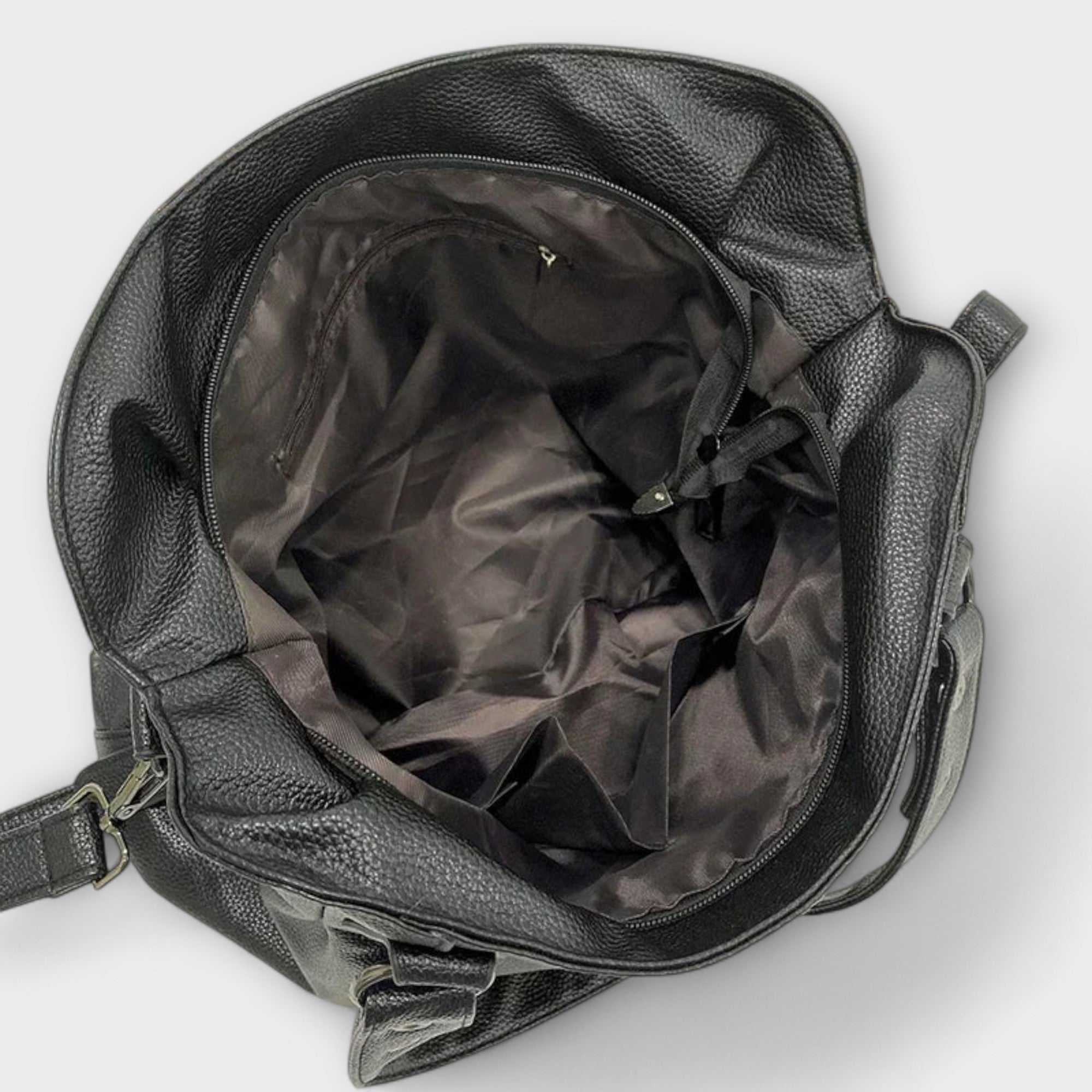 Freya | Women's Modern Shoulder Bag with Refined Accents