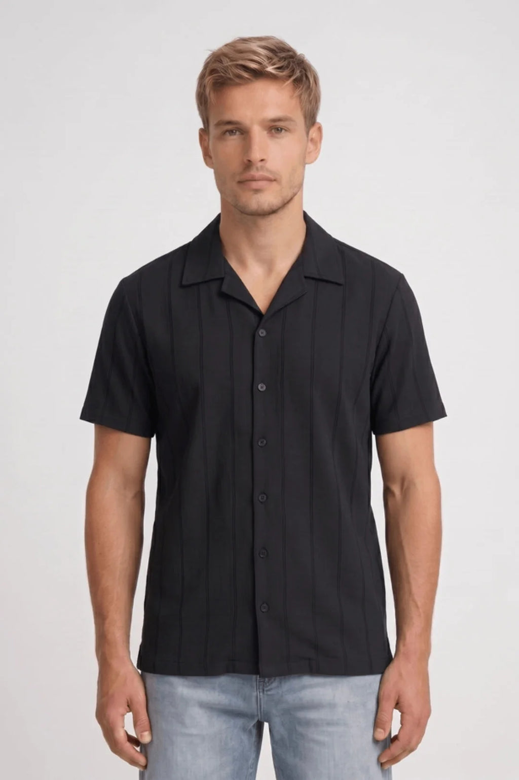 Men's Short Sleeve Shirt with Pleated Front and Camp Collar 3