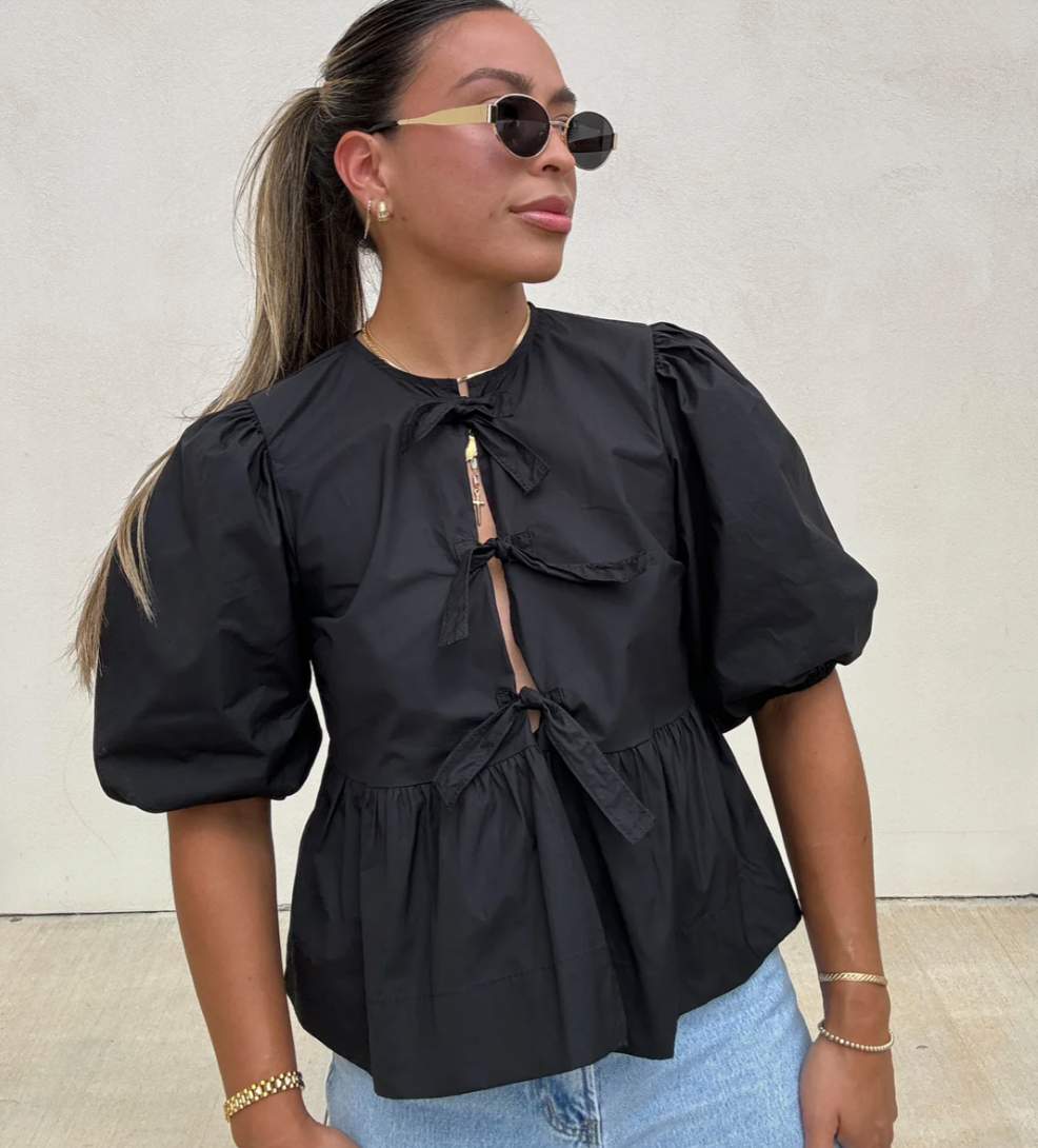 Gisou Elegant Striped Top
