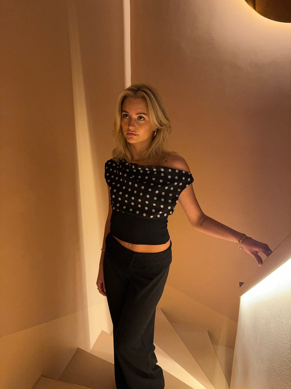 Lina Elegant Top