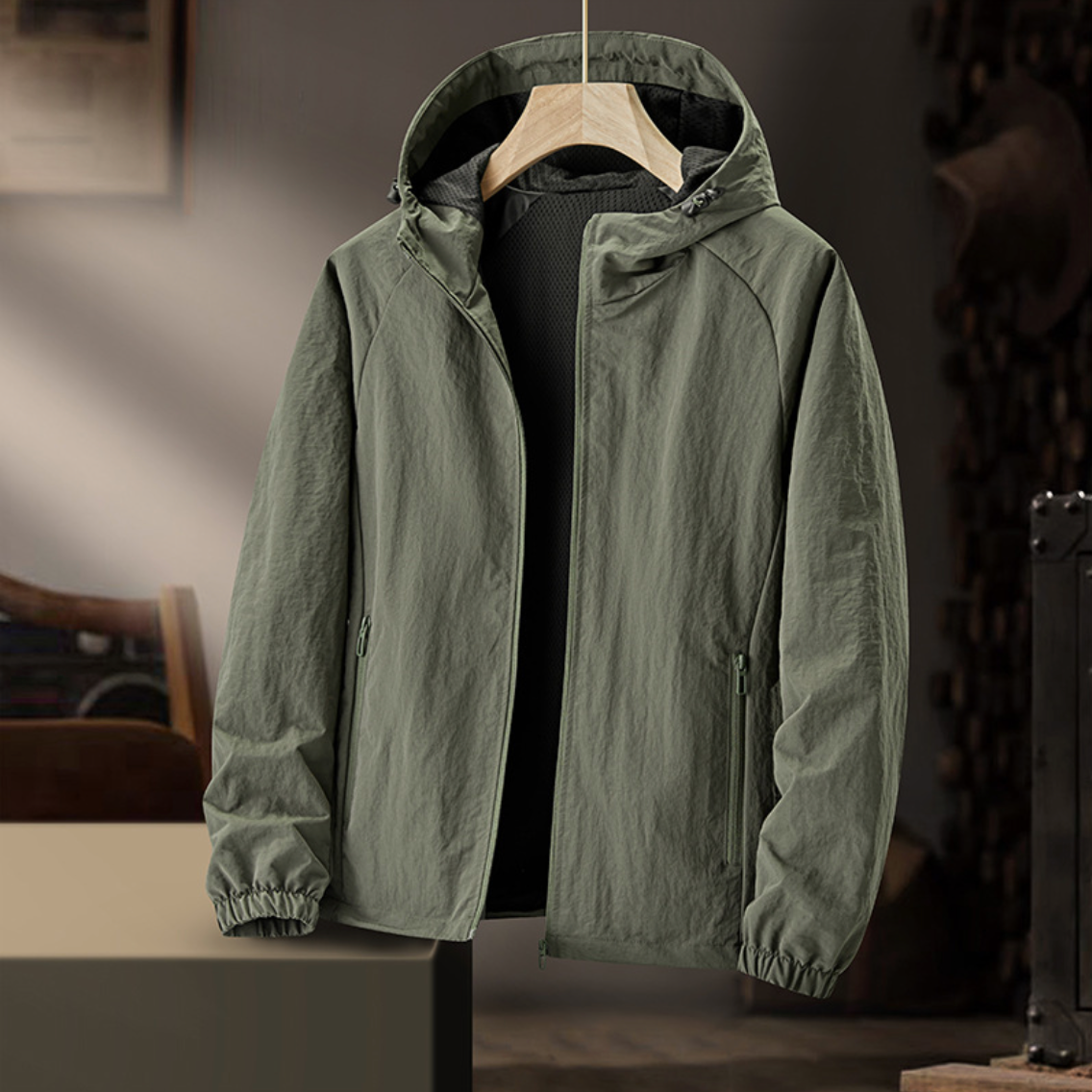 Men's Urban Windbreaker | Lightweight & Water-Repellent