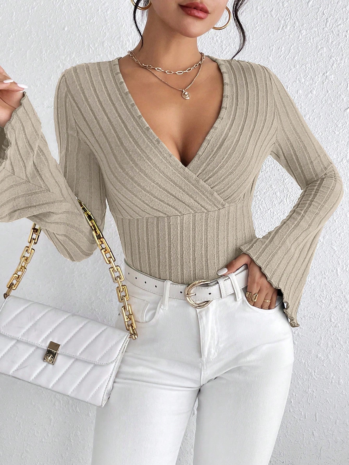 Camina Timeless V-Neck Top